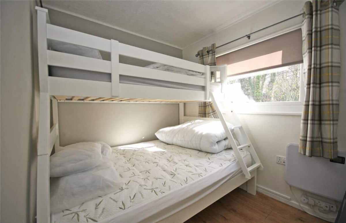 Dog-Friendly Chalets Near Snowdonia